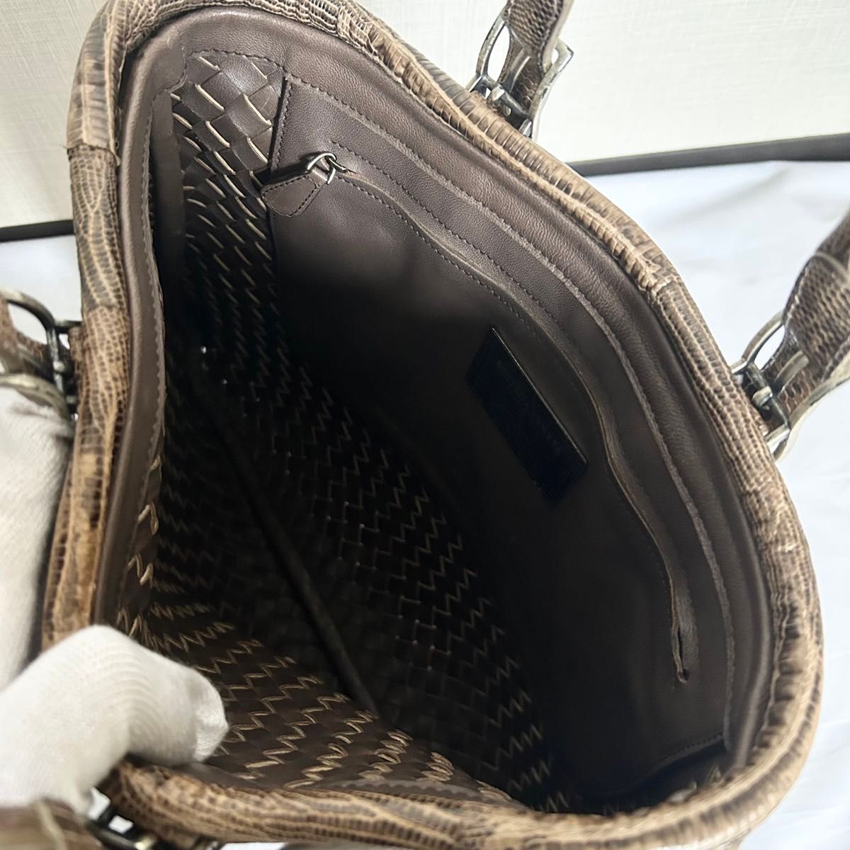 美品 BOTTEGA VENETA ハンドバッグ イントレチャート リザード 美品 BOTTEGA VENETA ハンドバッグ イントレチャート リザード