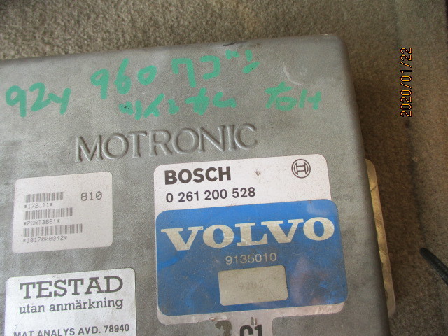 # Volvo 960 engine computer - used 0261200528 9135010 parts taking equipped ECU ECM control unit module Bosch #