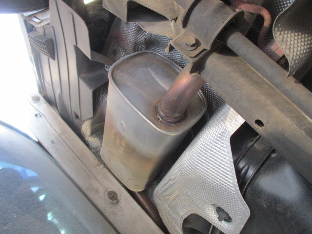 # Volvo V50 rear muffler used MB part removing equipped exhaust manifold catalyst center front pipe sensor O2#