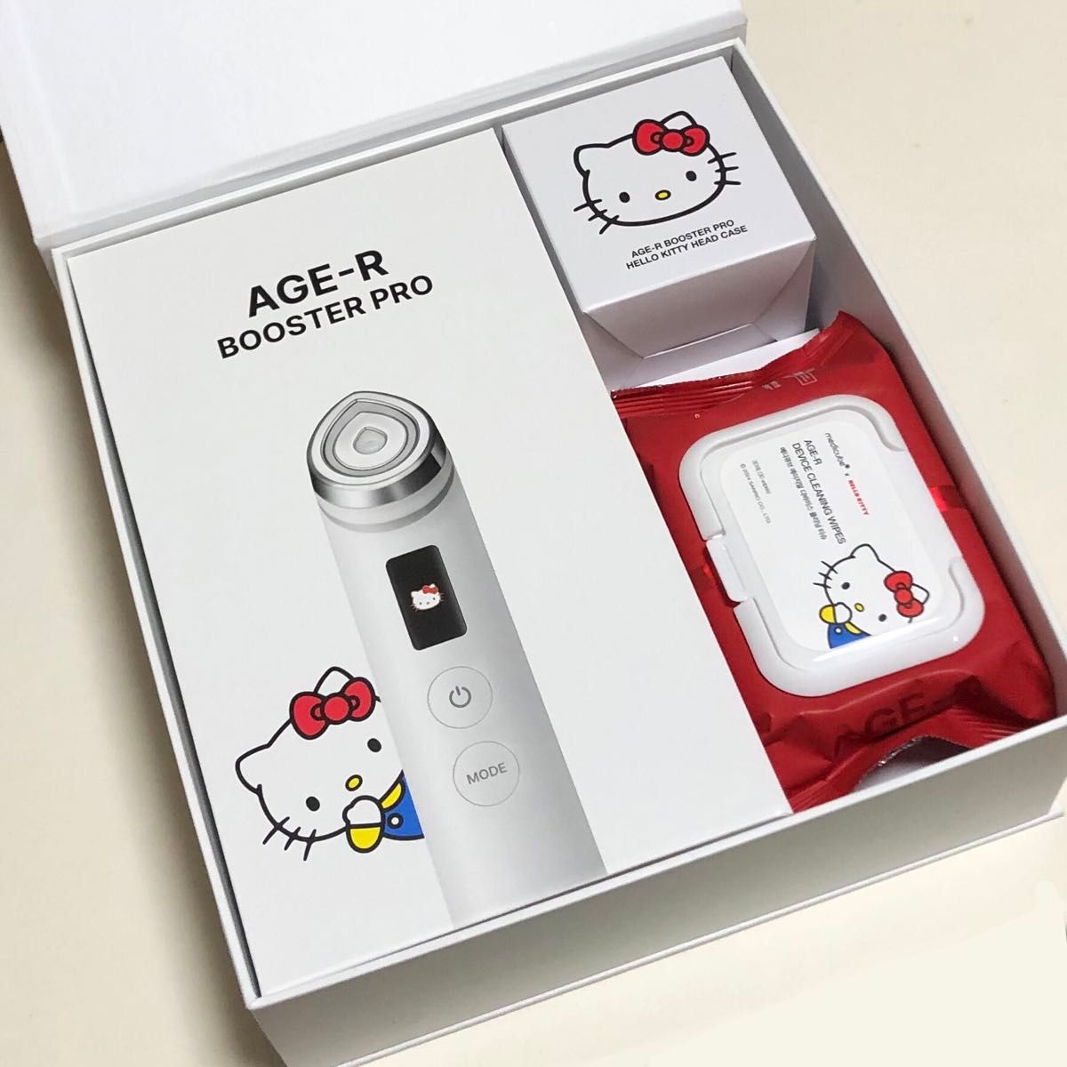 medicube AGE-R ブースタープロ HELLO KITTY エディション medicube AGE-R ブースタープロ HELLO KITTY エディション