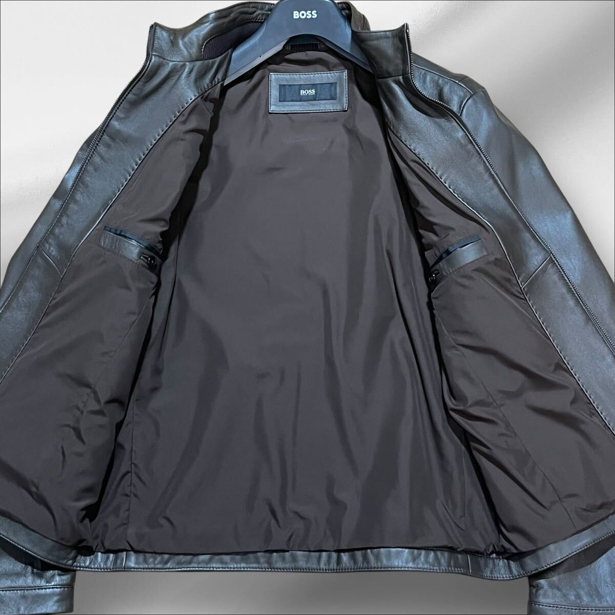 定価20万!!!大人気50サイズ◎未使用品!!!【HUGO BOSS ヒューゴ 定価20万!!!大人気50サイズ◎未使用品!!!【HUGO BOSS ヒューゴ