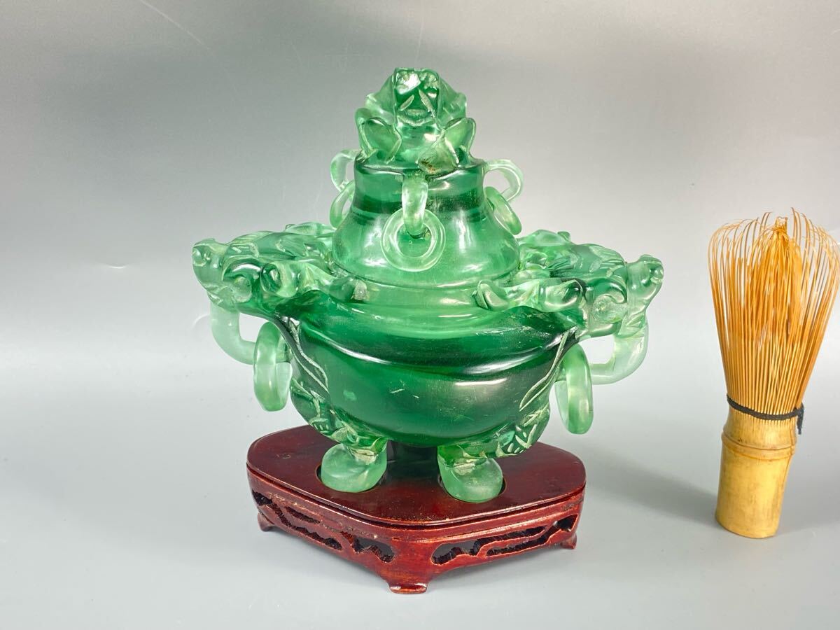 福蔵】中国古玩 香炉 三足龍頭 遊環 唐木台付 和田玉碧玉 翡翠 福蔵】中国古玩 香炉 三足龍頭 遊環 唐木台付 和田玉碧玉 翡翠