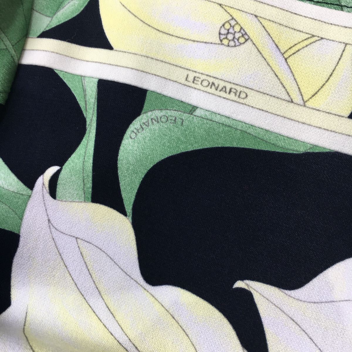 近年美品 LEONARD レオナール カンカン 花柄 ワンピース 42 近年美品 LEONARD レオナール カンカン 花柄 ワンピース 42