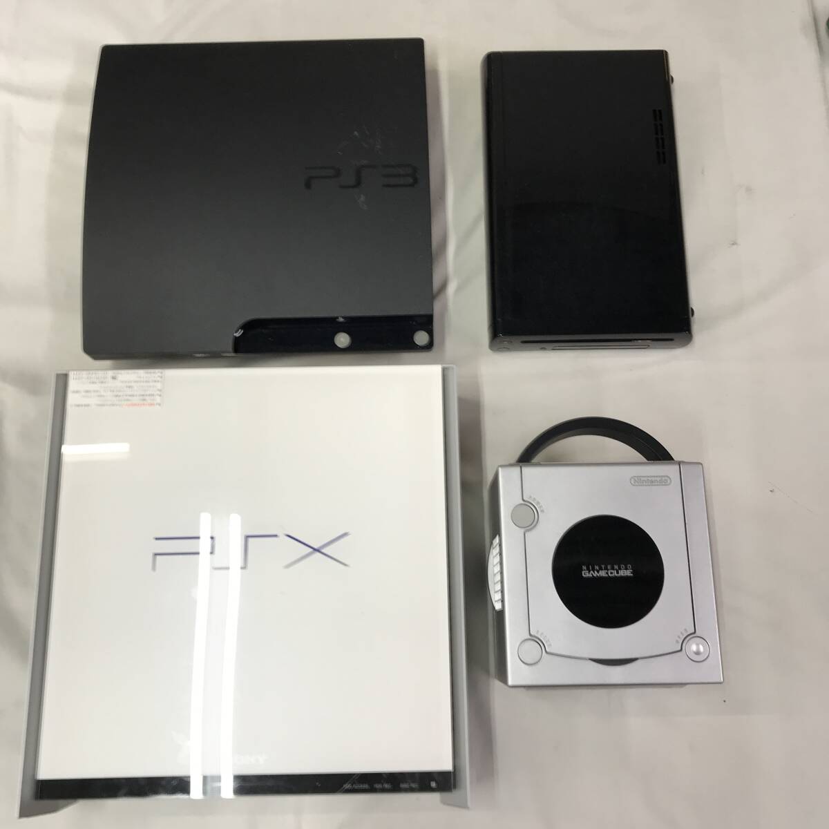 gg448 送料無料!ジャンク品 ゲーム機本体のみ 計4点セット WiiU gg448 送料無料!ジャンク品 ゲーム機本体のみ 計4点セット WiiU