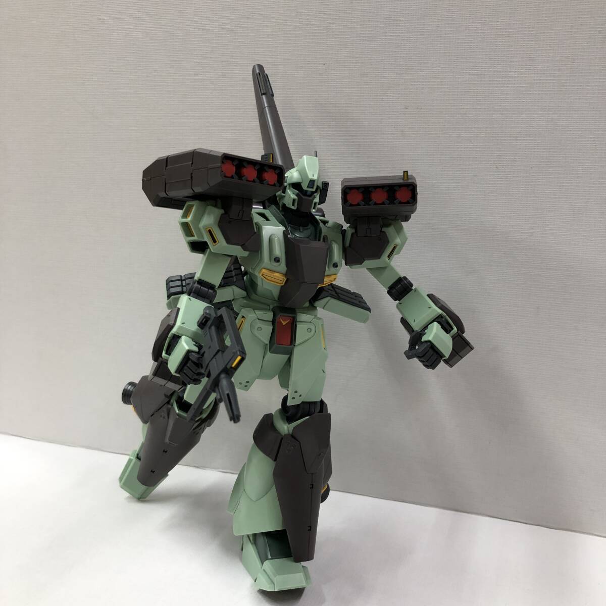 og816 送料無料!MG 1/100 スタークジェガン 組立済み完成品 og816 送料無料!MG 1/100 スタークジェガン 組立済み完成品