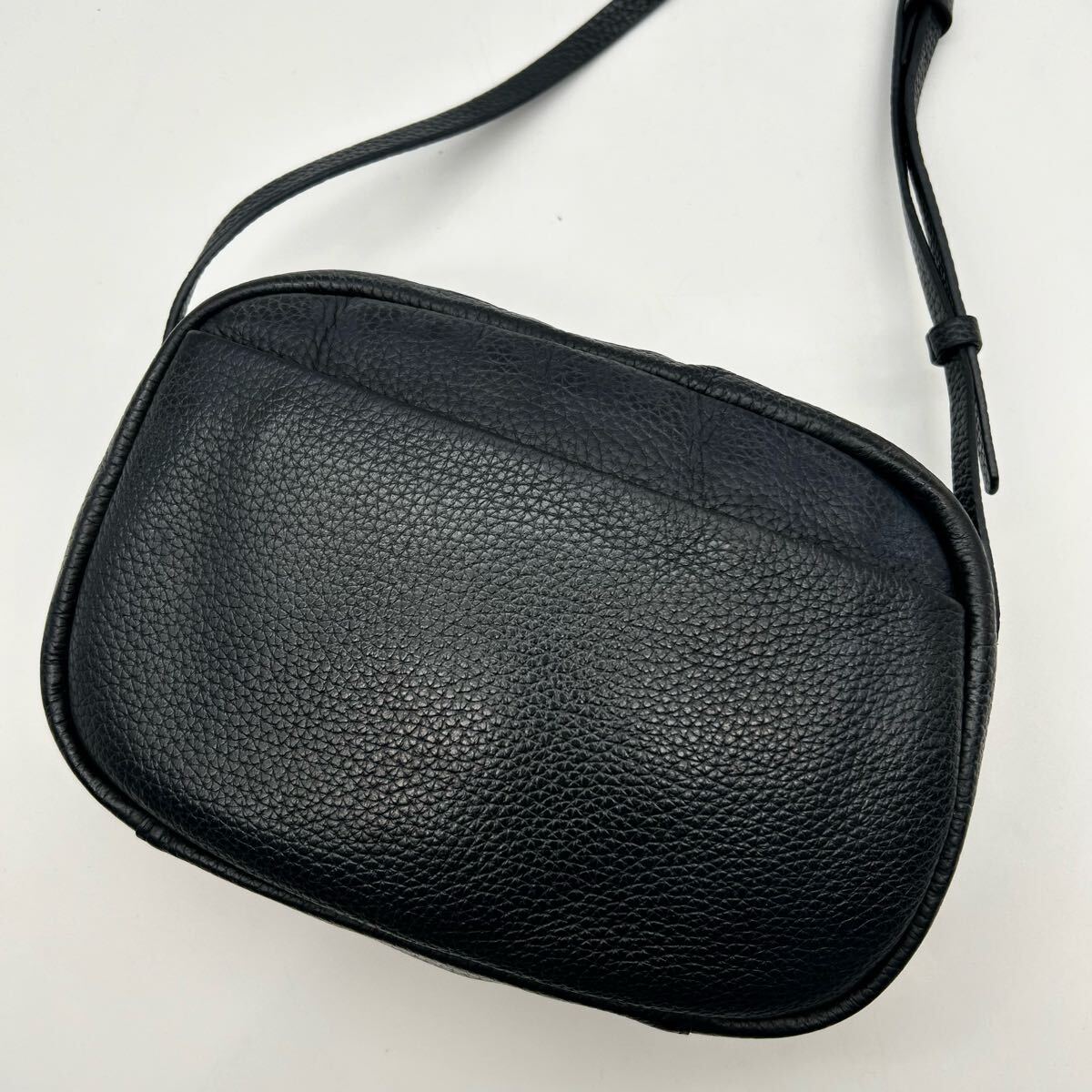 美品】BALENCIAGA バレンシアガ エブリデイ カメラバッグ ロゴ 美品】BALENCIAGA バレンシアガ エブリデイ カメラバッグ ロゴ