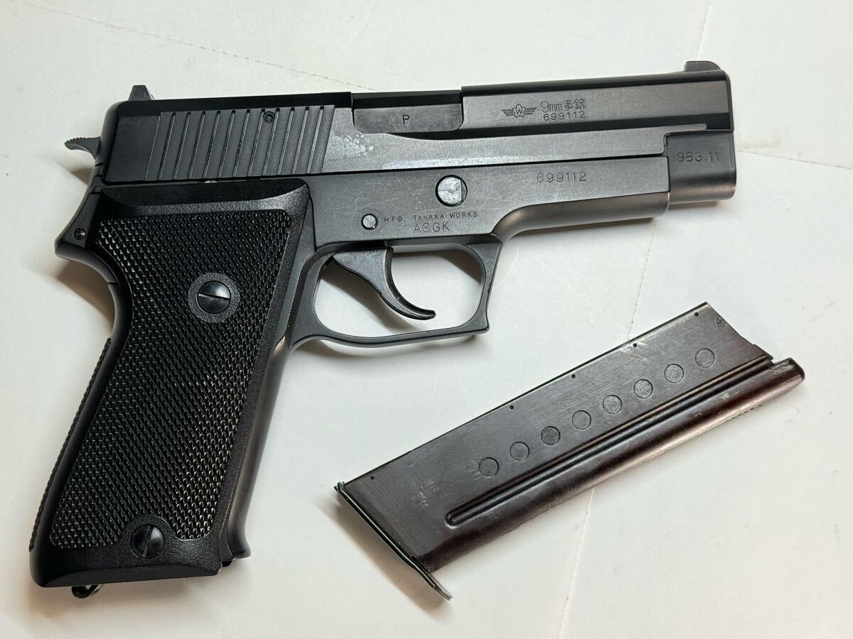 タナカ 18歳以上ガスブローバック SIG SAUER P220 9mm拳銃 海上 タナカ 18歳以上ガスブローバック SIG SAUER P220 9mm拳銃 海上
