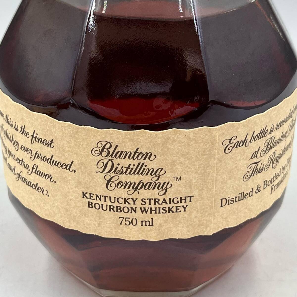 B2555☆訳アリ! ブラントン ウイスキー 容量750ml アルコール B2555☆訳アリ! ブラントン ウイスキー 容量750ml アルコール