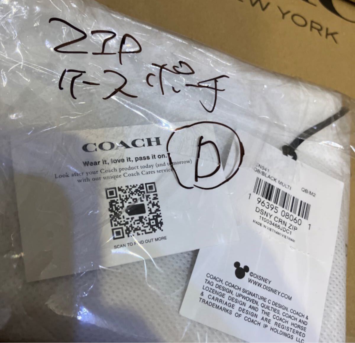 送料込●新品●COACH X ディズニー100周年コラボ ストラップ付きポーチ D 小物入 コーナーZIP ウィンクミッキー 2023年コラボ新作