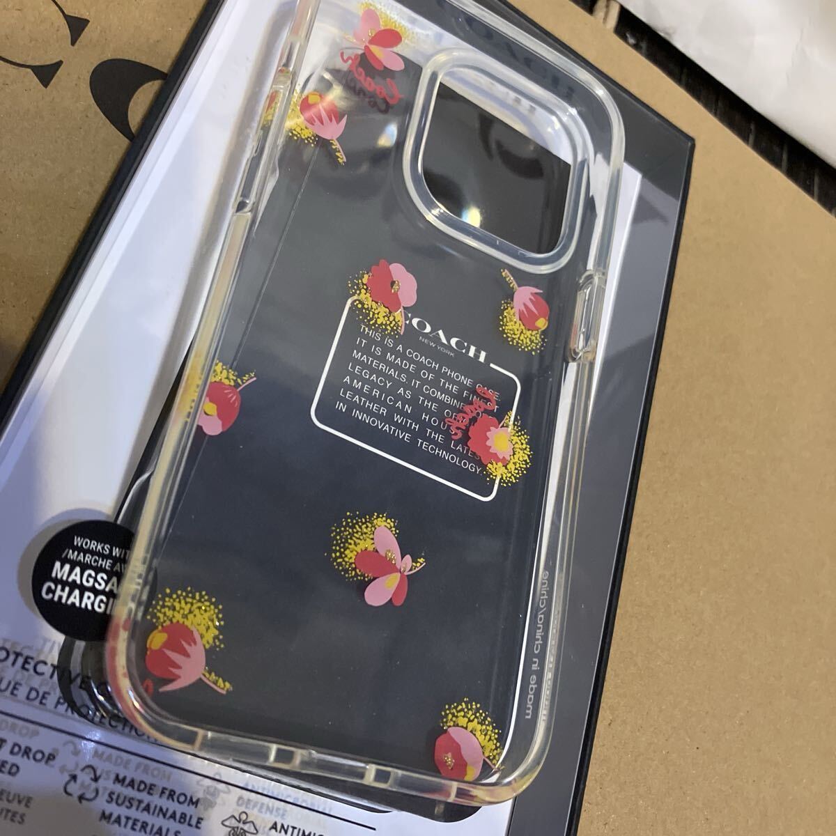 送料込 新品 COACH クリアケースB iPhone13PRO対応 ウィズポップ 送料込 新品 COACH クリアケースB iPhone13PRO対応 ウィズポップ