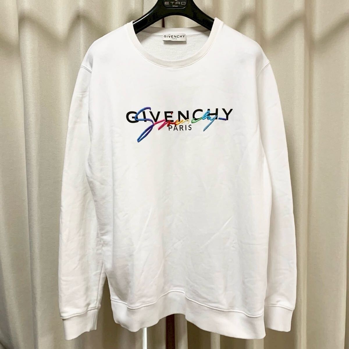 GIVENCHY ジバンシー レインボー ロゴ刺繍 シグネチャー GIVENCHY ジバンシー レインボー ロゴ刺繍 シグネチャー