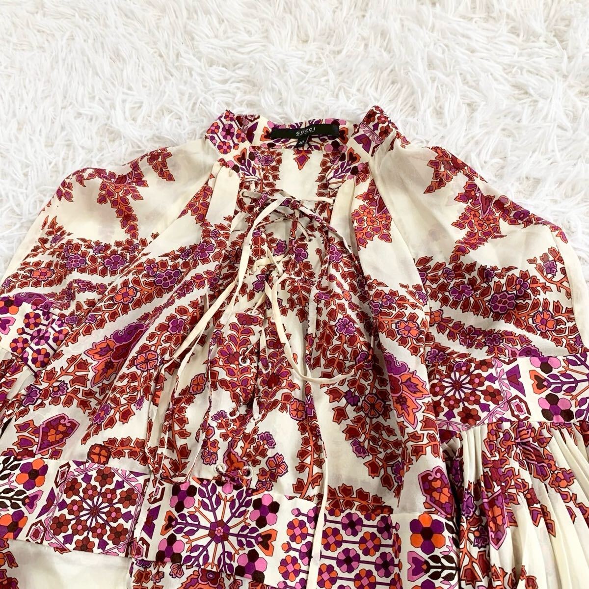 GUCCI 花柄 ブラウス フローラル フリル トップス シャツ 長袖 GUCCI 花柄 ブラウス フローラル フリル トップス シャツ 長袖
