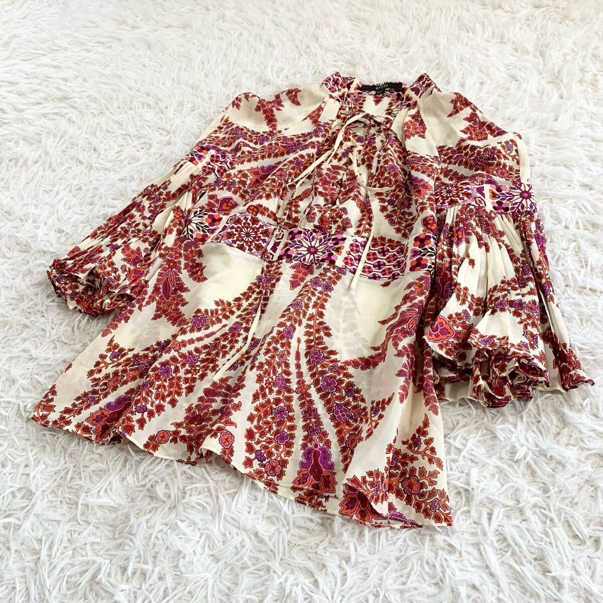 GUCCI 花柄 ブラウス フローラル フリル トップス シャツ 長袖 GUCCI 花柄 ブラウス フローラル フリル トップス シャツ 長袖