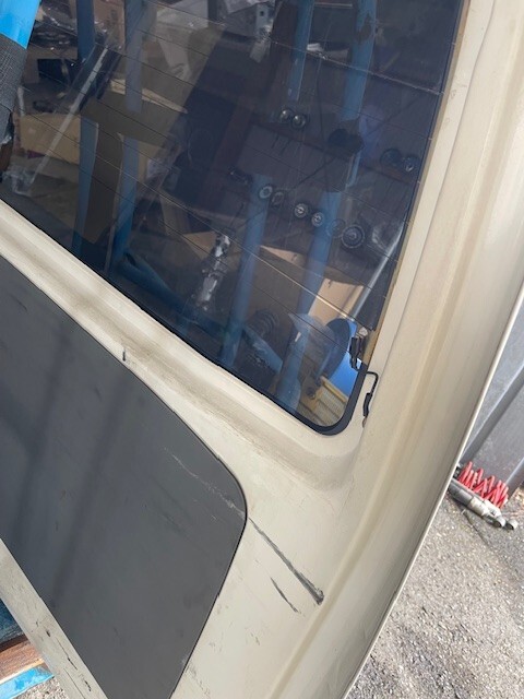 三菱 タウンボックス バックドア U62W W09 (BL12827)_画像8