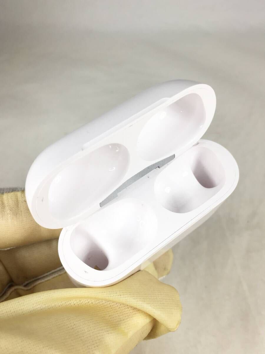 中古品】Apple AirPods Pro 第2世代 MQD83J/A ワイヤレス 中古品】Apple AirPods Pro 第2世代 MQD83J/A ワイヤレス