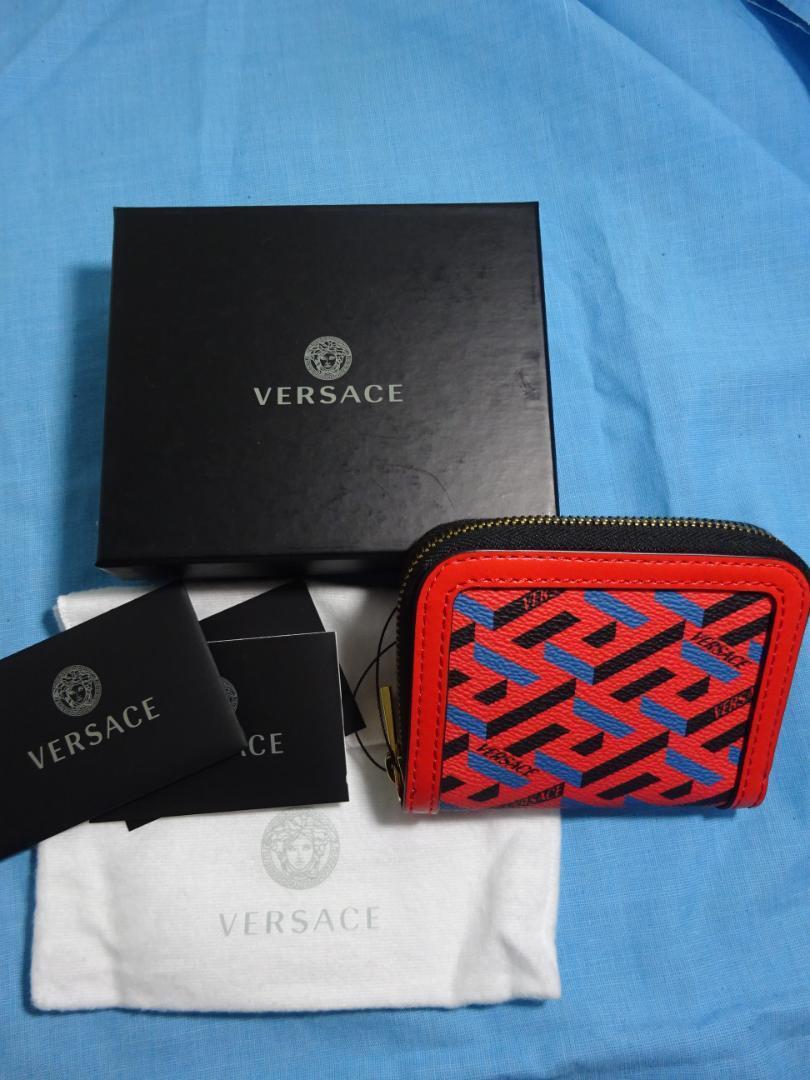 ★値下げしました!!★未使用★ヴェルサーチ ラ グレカ シグネチャー ラウンドジップ コインケース　Versace　折りたたみ財布　小銭入れ