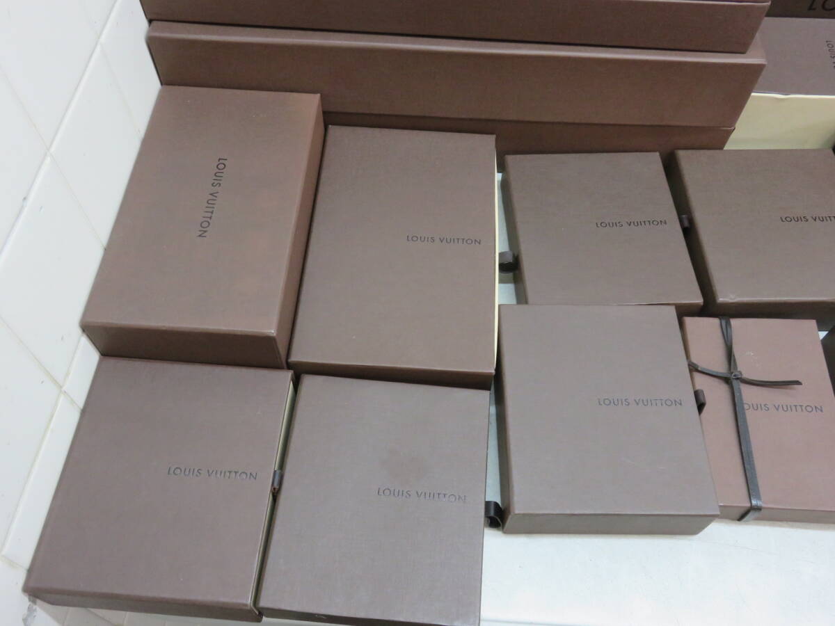 空箱まとめて ☆ LV GUCCI HERMES CHANEL PRADA LOUIS VUITTON 空箱まとめて ☆ LV GUCCI HERMES CHANEL PRADA LOUIS VUITTON