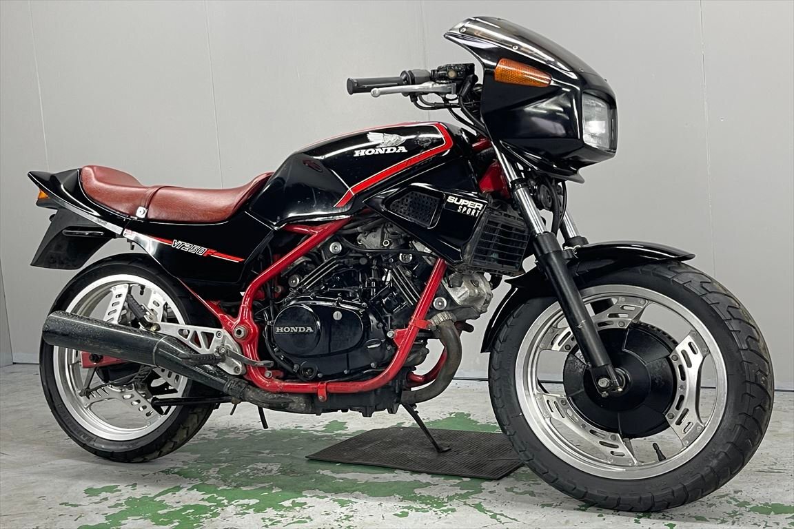 VT250F 売り切り!レストアベース、部品取りに!MC08!1982年 VT250F 売り切り!レストアベース、部品取りに!MC08!1982年