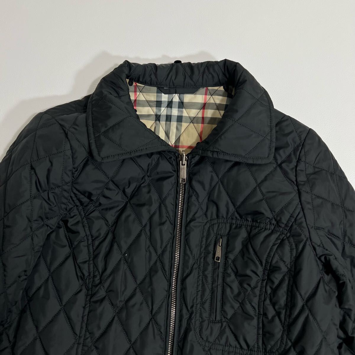 美品 BURBERRY LONDON バーバリーロンドン ダウンジャケット 美品 BURBERRY LONDON バーバリーロンドン ダウンジャケット