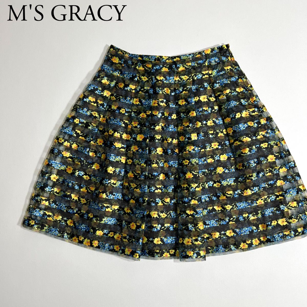 美品 M'S GRACY エムズグレイシー フレアスカート 膝丈 フラワー 美品 M'S GRACY エムズグレイシー フレアスカート 膝丈 フラワー