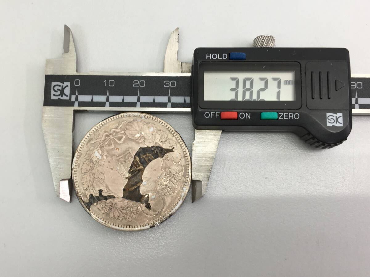 52746 一圓 銀貨 明治29年 明治二十九年 硬貨 貨幣 通貨 古銭 竜 52746 一圓 銀貨 明治29年 明治二十九年 硬貨 貨幣 通貨 古銭 竜