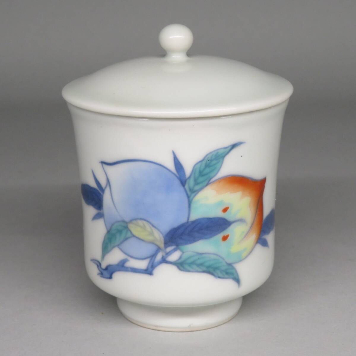 コレクター所蔵品」◇江戸後期◇色絵 桃文蓋茶碗 古鍋島藩窯◇検 コレクター所蔵品」◇江戸後期◇色絵 桃文蓋茶碗 古鍋島藩窯◇検