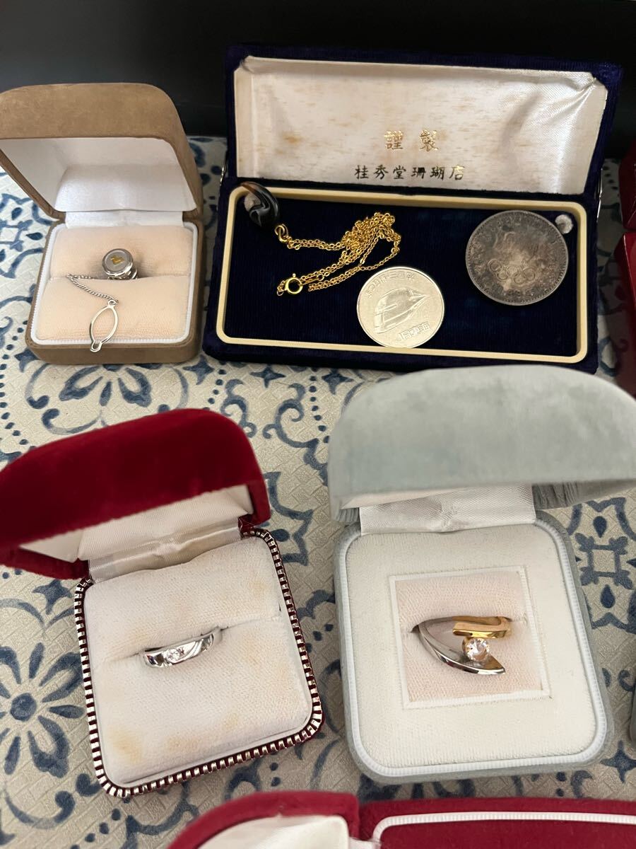1円〜【 遺品整理・家屋整理品】1964年1000円硬貨 ゴールド 1円〜【 遺品整理・家屋整理品】1964年1000円硬貨 ゴールド