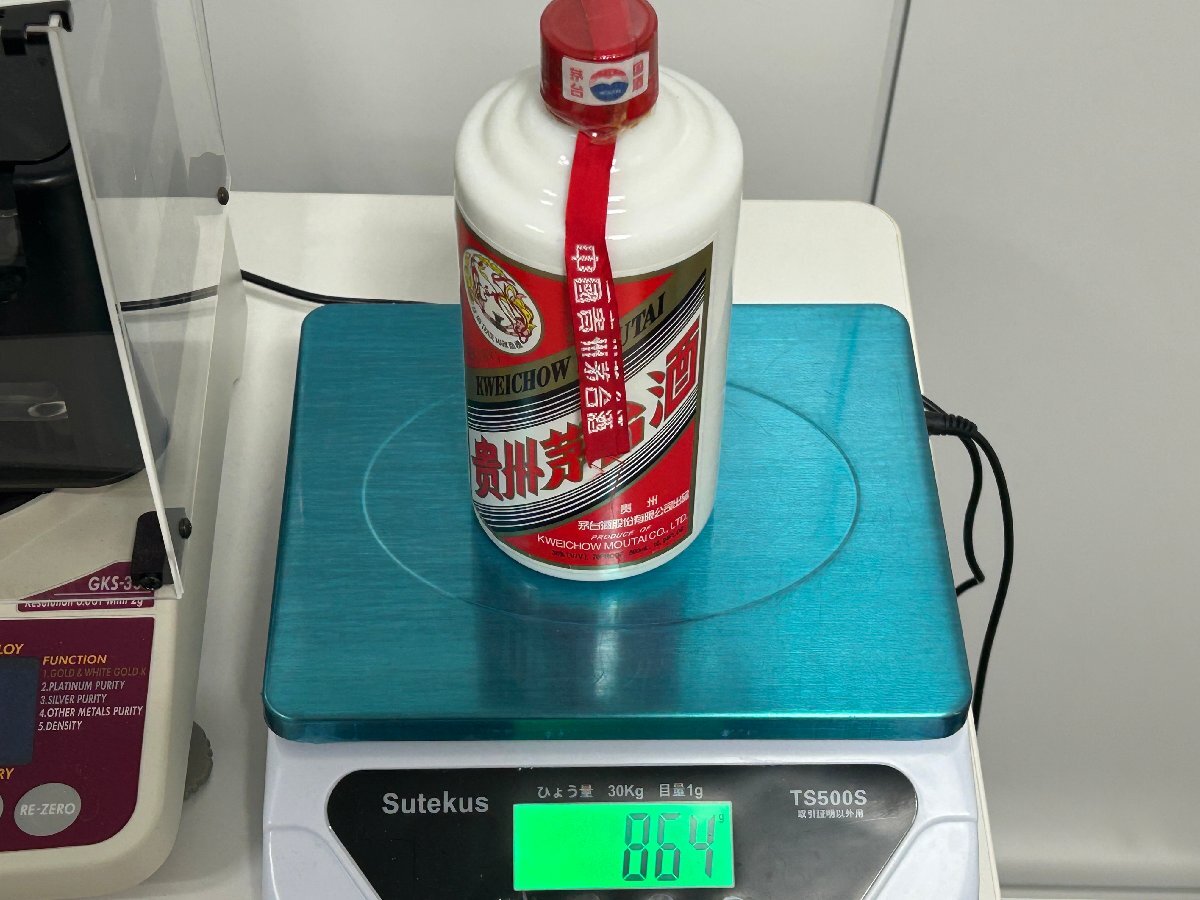 1円】 2001年 貴州茅台酒 マオタイ 天女ラベル 500ml 38% 864g 1円】 2001年 貴州茅台酒 マオタイ 天女ラベル 500ml 38% 864g