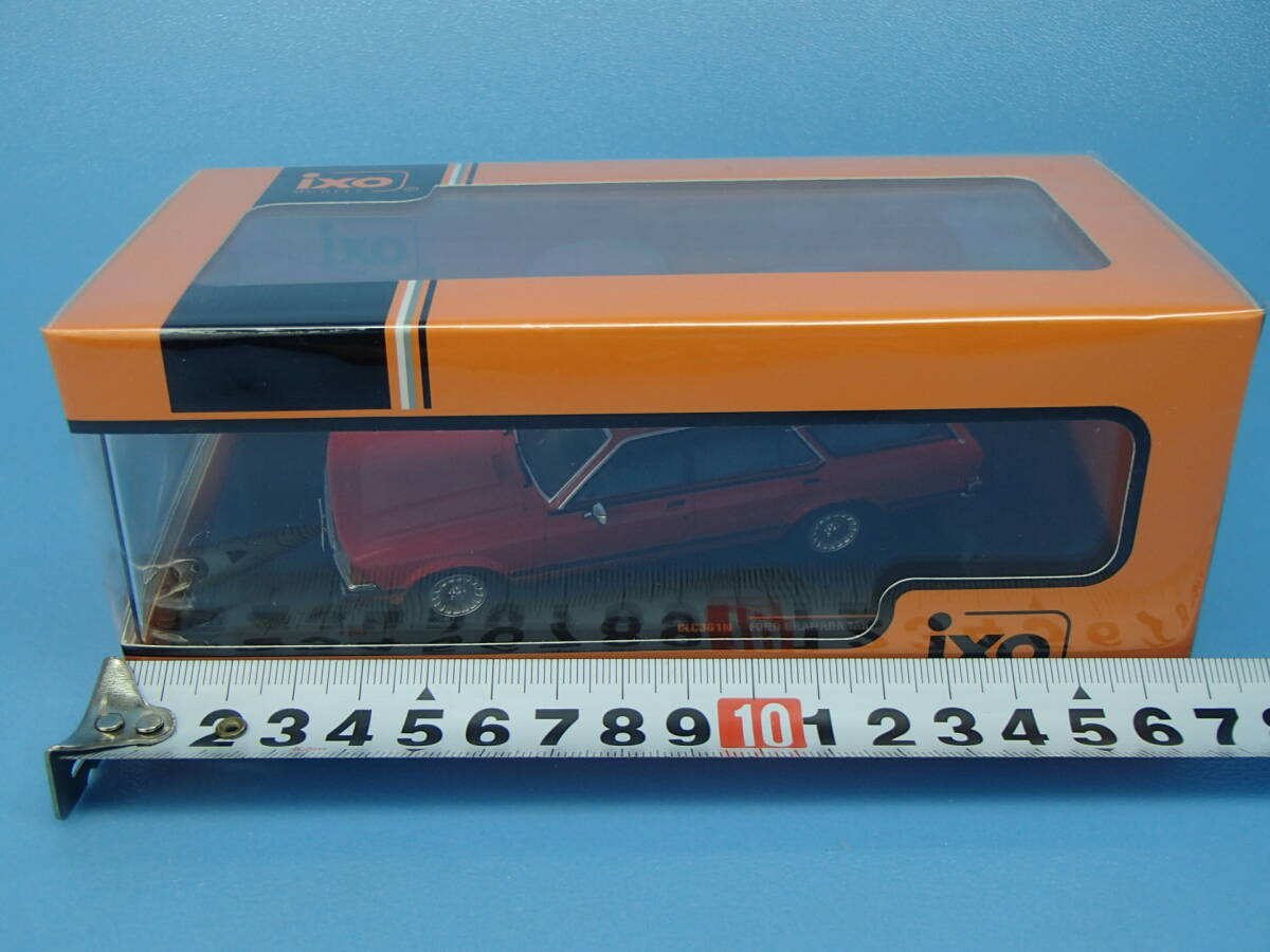 イクソ 1/43　フォード グラナダ MK II Turnier 1.8i GL 1978　レッド　CLC361N