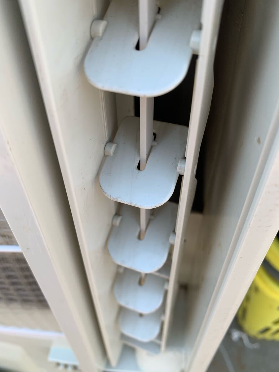 コロナ2017年制 窓用エアコン ウインドエアコン 冷房専用　【CW-F1617】リモコン付