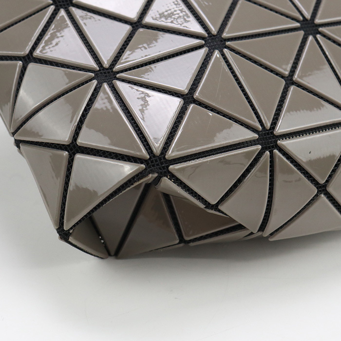 中古良品 ISSEY MIYAKE イッセイ ミヤケ クラッチバッグ クラッチバッグ バオバオ ユニセックス グレー