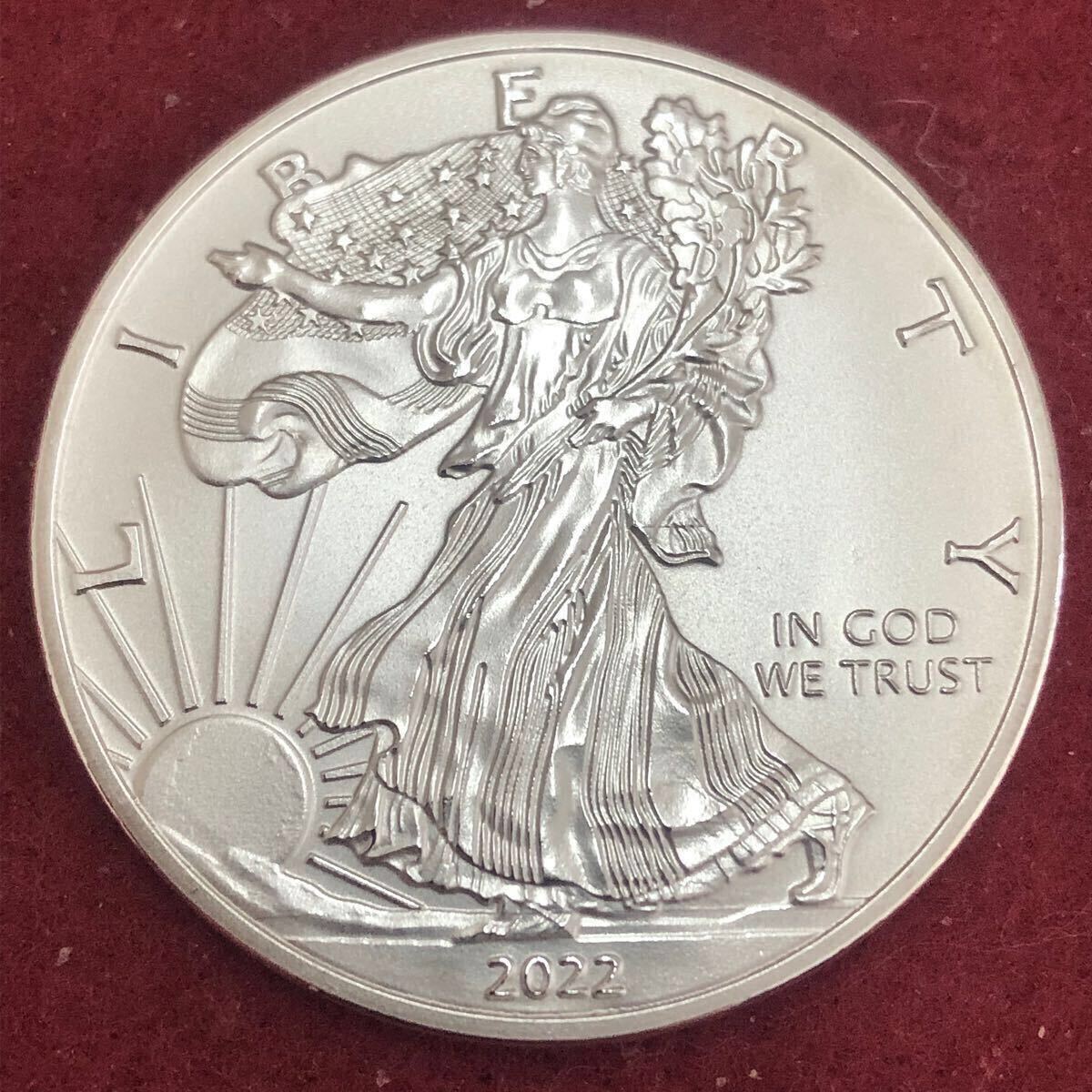 銀貨 2022年 1ドル 自由の女神 リバティ イーグル アメリカ 貿易 銀貨 2022年 1ドル 自由の女神 リバティ イーグル アメリカ 貿易