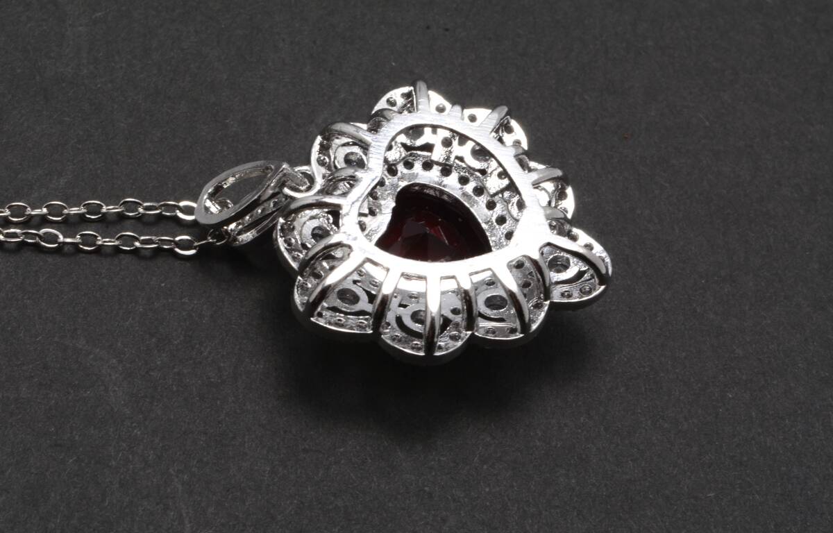 至高の逸品★美品　英國アンティーク　ガーネットデザイン　ネックレス★41303