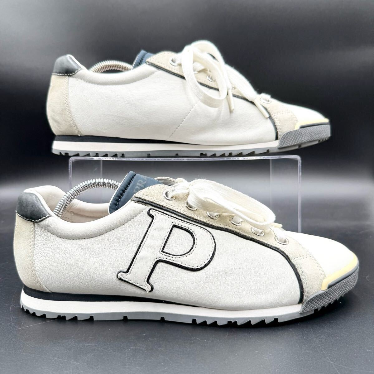 1円 【美品】 PRADA プラダ 【圧倒的高級感】 トライアングル 1円 【美品】 PRADA プラダ 【圧倒的高級感】 トライアングル