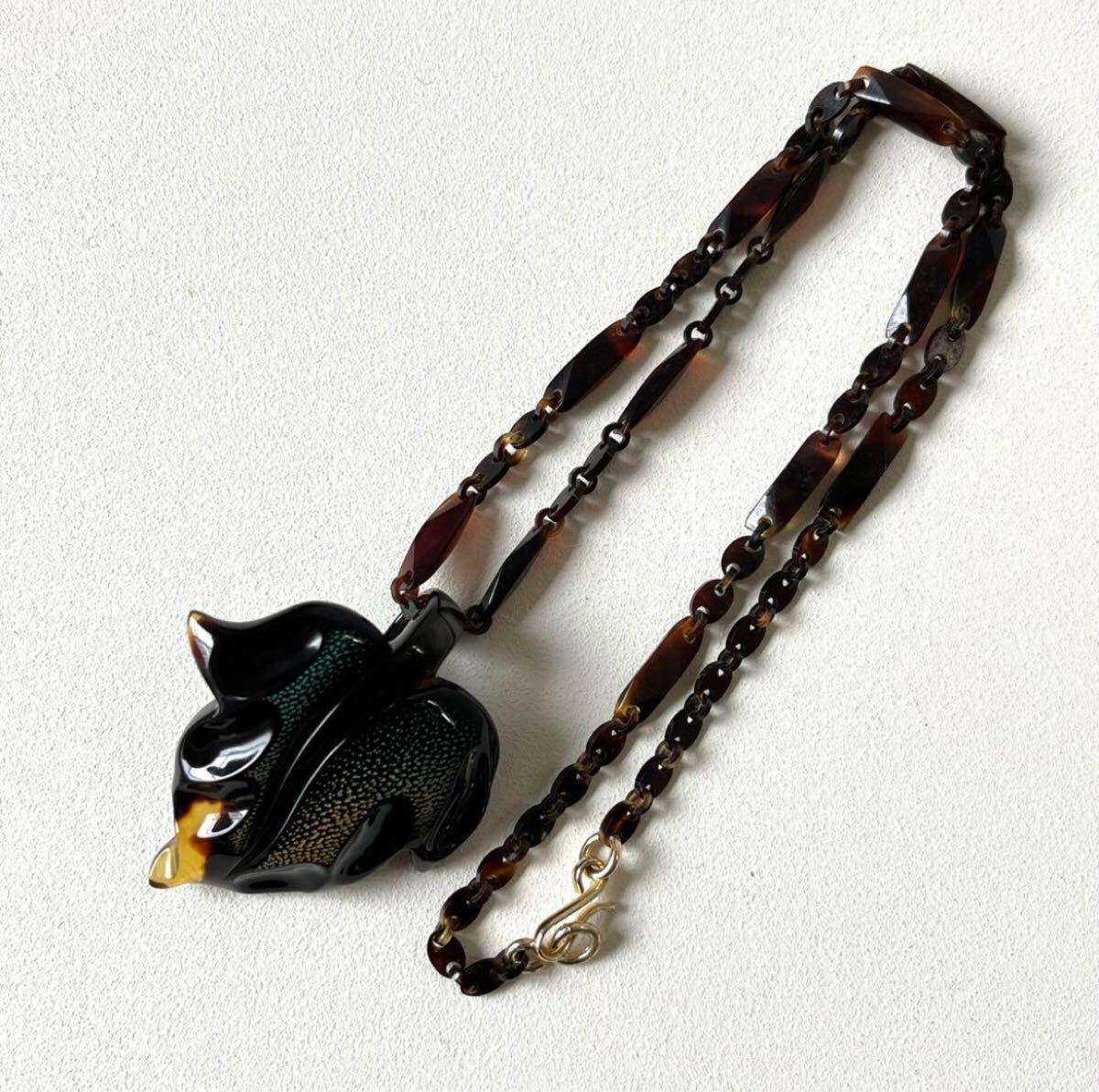 美品◇本鼈甲 黒甲 茨布甲 藤野孝一郎作 沈金 在 ネックレス 美品◇本鼈甲 黒甲 茨布甲 藤野孝一郎作 沈金 在 ネックレス