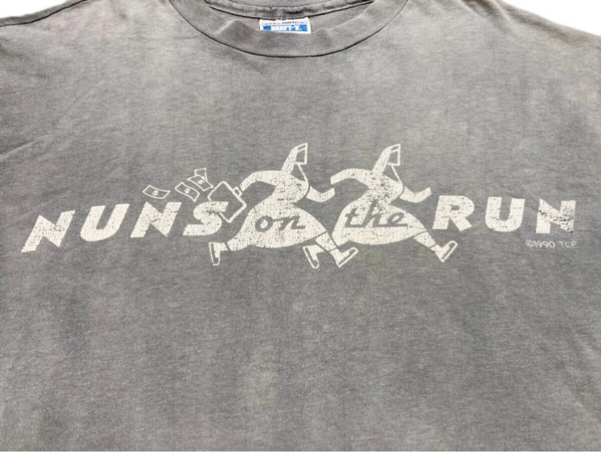 USA製 90s 映画 NUNS ON THE RUN Tシャツ hanes BEEFY-T ヘインズ USA ビンテージ 映画 ナンズ オン ザ ラン 走れ！尼さん ムービー _画像2