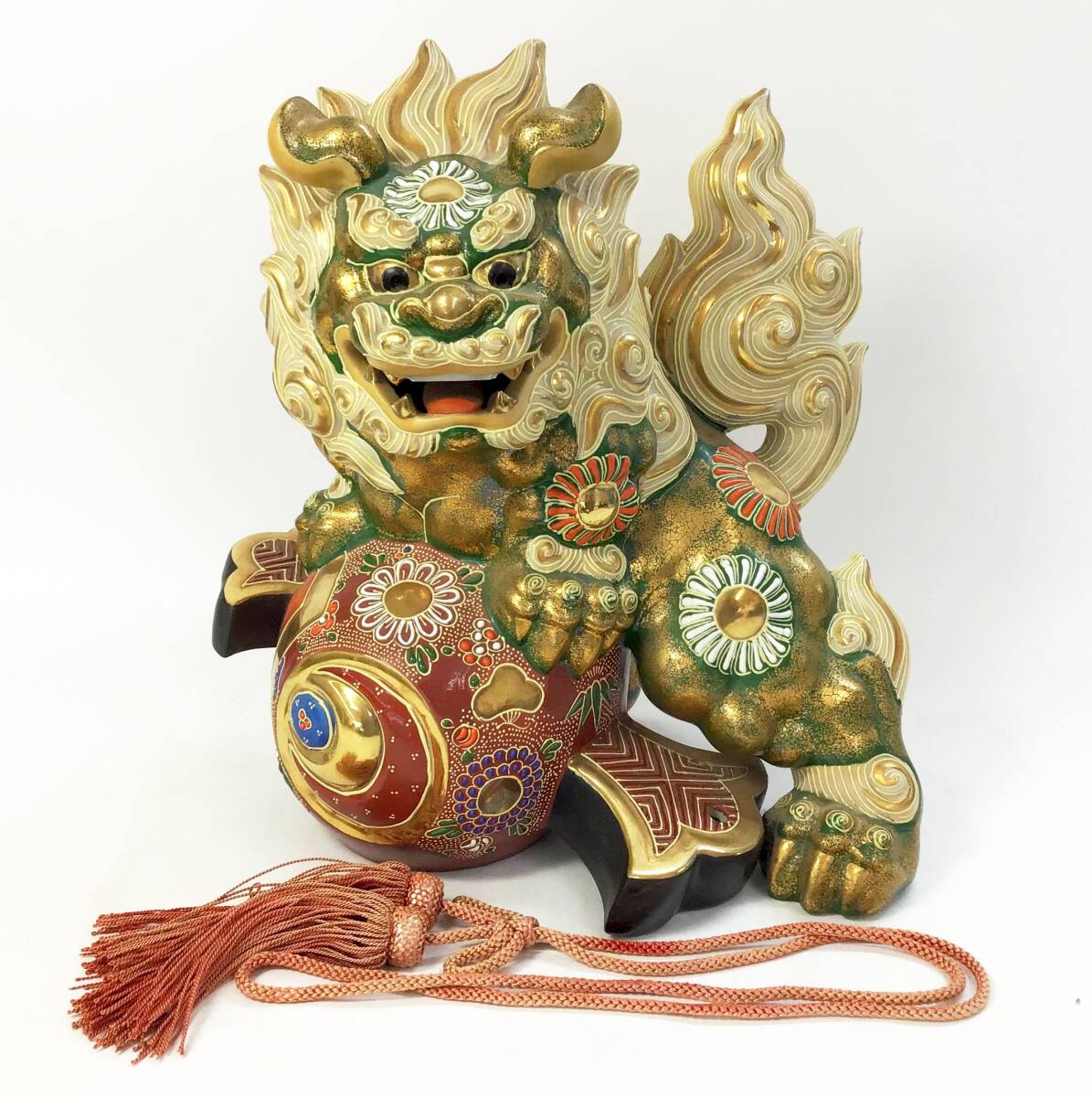 九谷焼 獅子 小槌 緑 横幅約27.5cm 高さ約32cm 金彩 色絵 縁起物 九谷焼 獅子 小槌 緑 横幅約27.5cm 高さ約32cm 金彩 色絵 縁起物