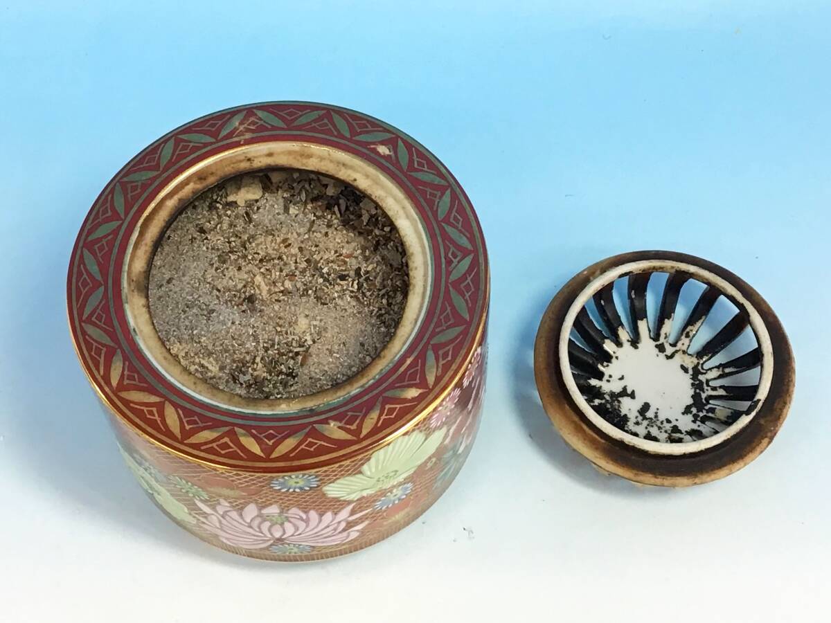 九谷焼 香炉 幸仙 灰入り 金彩 花 茶道具 陶器 陶芸 香道具 伝統 九谷焼 香炉 幸仙 灰入り 金彩 花 茶道具 陶器 陶芸 香道具 伝統