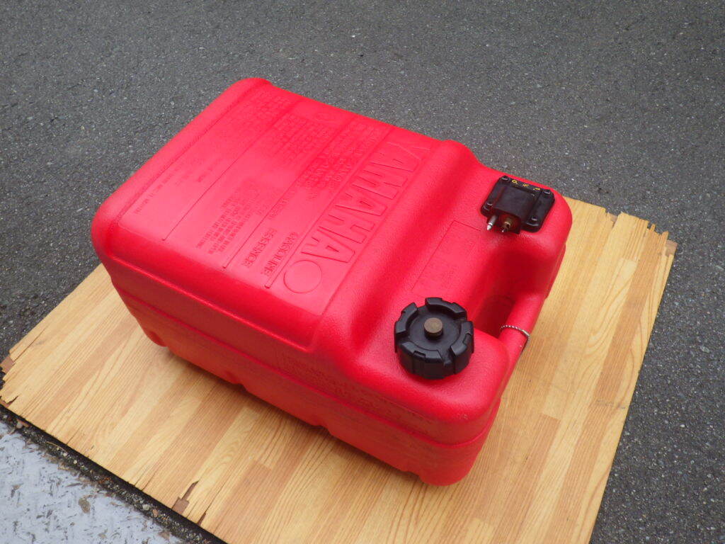 超美品! 検査合格品 YAMAHA ヤマハ 純正 燃料タンク 携行缶 超美品! 検査合格品 YAMAHA ヤマハ 純正 燃料タンク 携行缶