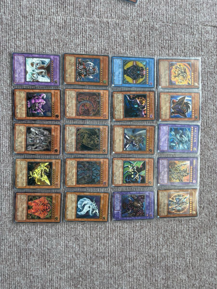 海外から輸入 遊戯王 引退】旧レリーフ・初期カード・PSA10・神のカード 英語版