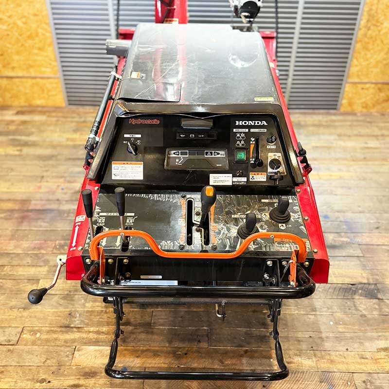 特別セール》☆札幌市店舗引取大歓迎☆ホンダ除雪機☆HS1810Z 特別セール》☆札幌市店舗引取大歓迎☆ホンダ除雪機☆HS1810Z