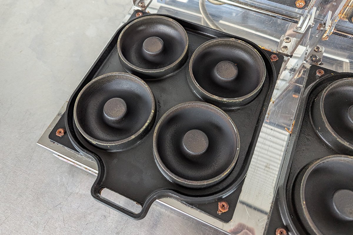 サンテック　ベイクド・ドーナツベーカー　100v サンテック SUNTEC ベイクド ドーナツベーカー CA-8 100V 84直径