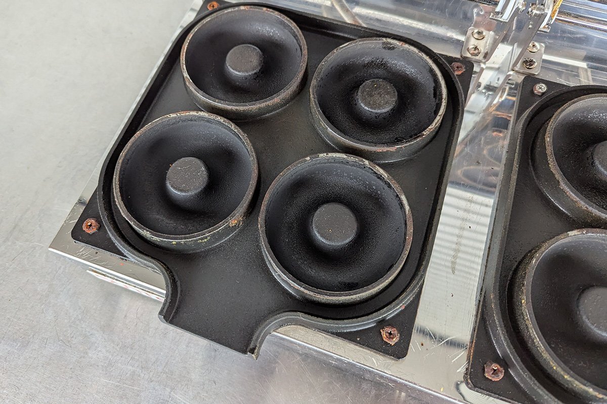 サンテック　ベイクド・ドーナツベーカー　100v ベイクドドーナツ｜サンテックコーポレーション