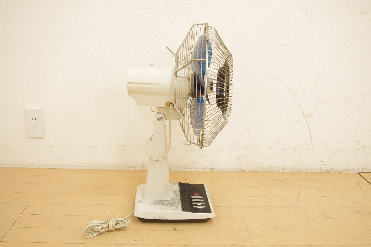  Toshiba TOSHIBA retro вентилятор настольный DF-30W рабочее состояние подтверждено ( поток воздуха переключатель / шея ./ шея регулировка угла ) Showa Retro 4 крыльев 30cm диаметр 1960 годы синий подлинная вещь Showa бытовая техника 