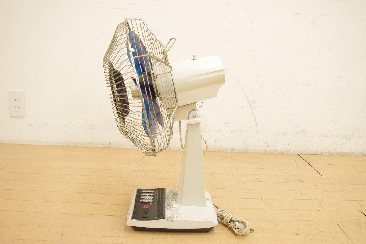  Toshiba TOSHIBA retro вентилятор настольный DF-30W рабочее состояние подтверждено ( поток воздуха переключатель / шея ./ шея регулировка угла ) Showa Retro 4 крыльев 30cm диаметр 1960 годы синий подлинная вещь Showa бытовая техника 