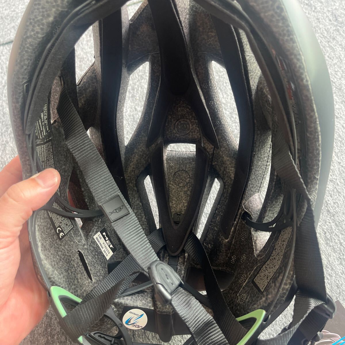 未使用 MET TRENTA 3K carbon 56/58 M ヘルメット(Mサイズ 未使用 MET TRENTA 3K carbon 56/58 M ヘルメット(Mサイズ