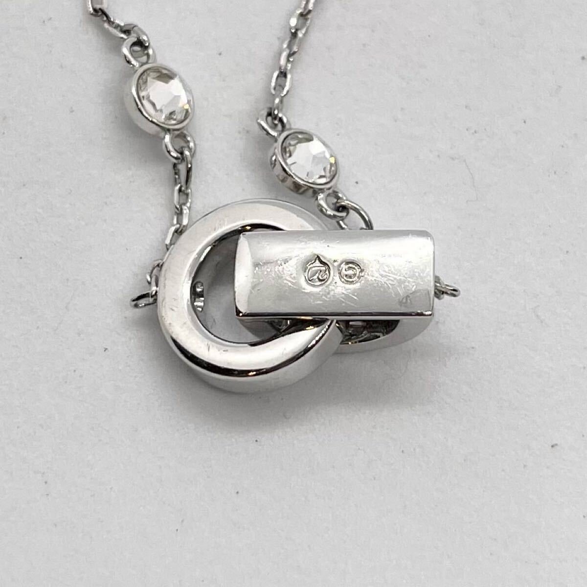 a406)SWAROVSKI スワロフスキー NICE 羽根モチーフ バングル a406)SWAROVSKI スワロフスキー NICE 羽根モチーフ バングル