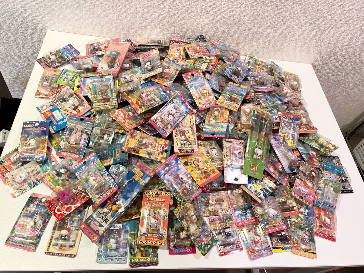 全て新品未開封】177点 ご当地キティ まとめ売り 限定 根付け 全て新品未開封】177点 ご当地キティ まとめ売り 限定 根付け