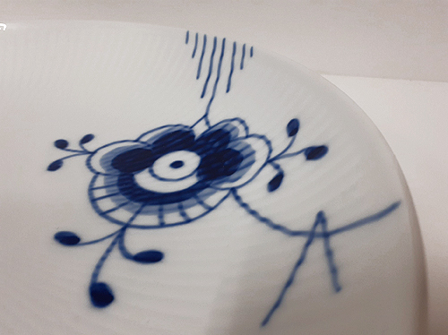 開封未使用品【ブルーフルーテッド メガ ディーププレート 25cm】国内購入品 食器 皿 陶器 陶磁器 白磁 ROYAL COPENHAGEN_画像5