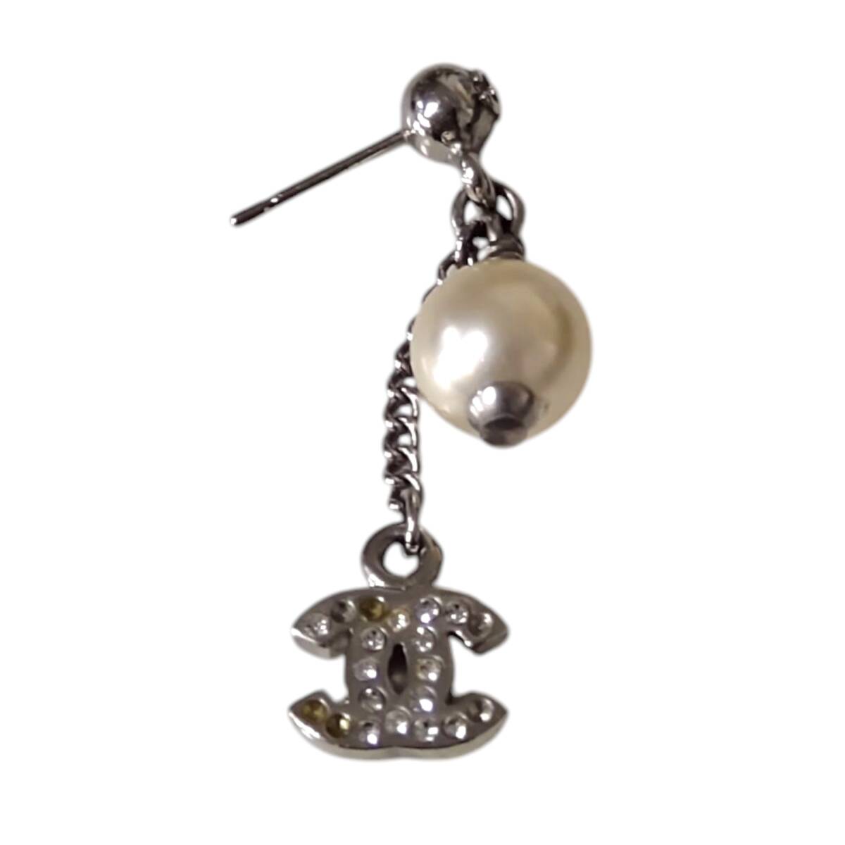 【中古品】CHANEL シャネル パール ピアス 片耳 ココマーク シルバー ラインストーン レディース アクセサリー A87564RD